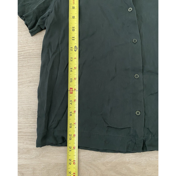 Quince Washable Stretch Silk Short Sleeve Blouse Button Up Women XS Forest Green - Picture 7 of 9